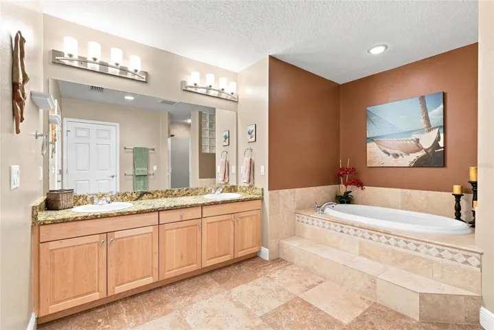 Primary suite