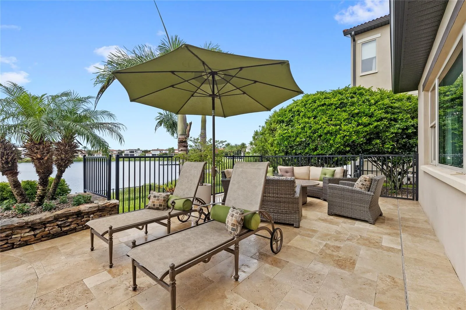 Outdoor Lounge