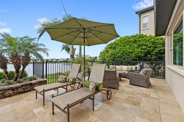Outdoor Lounge