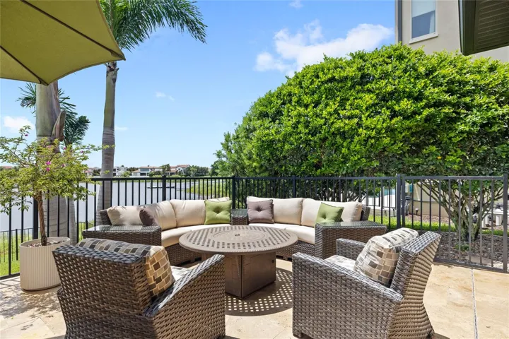 Outdoor Lounge
