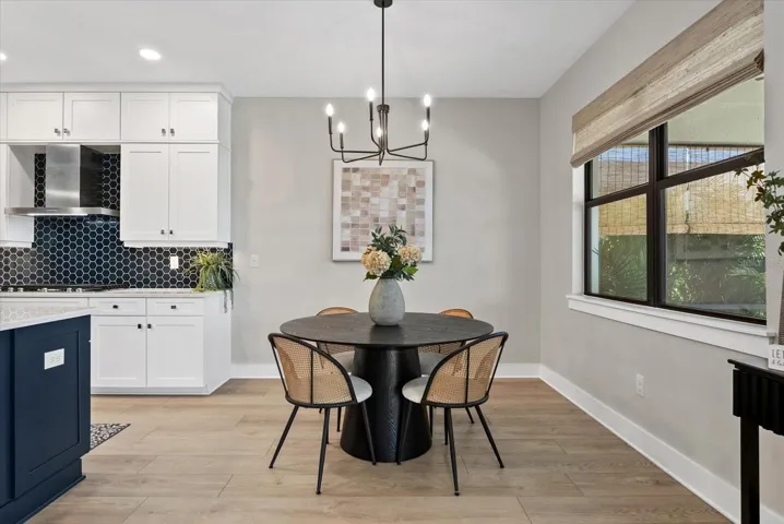 Breakfast Nook