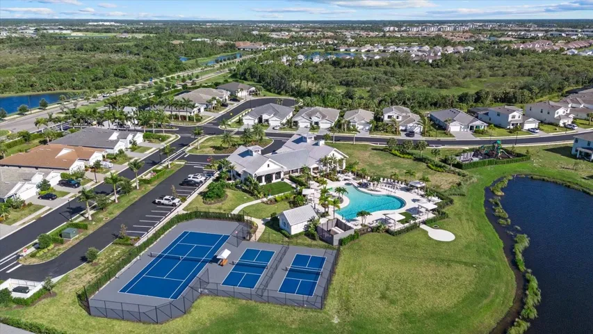 Community Clubhouse Amenities