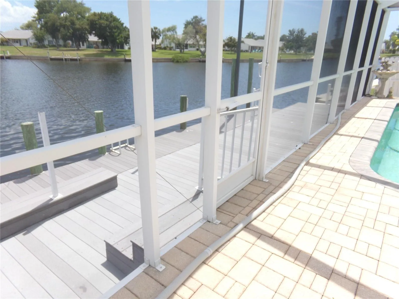 Dock