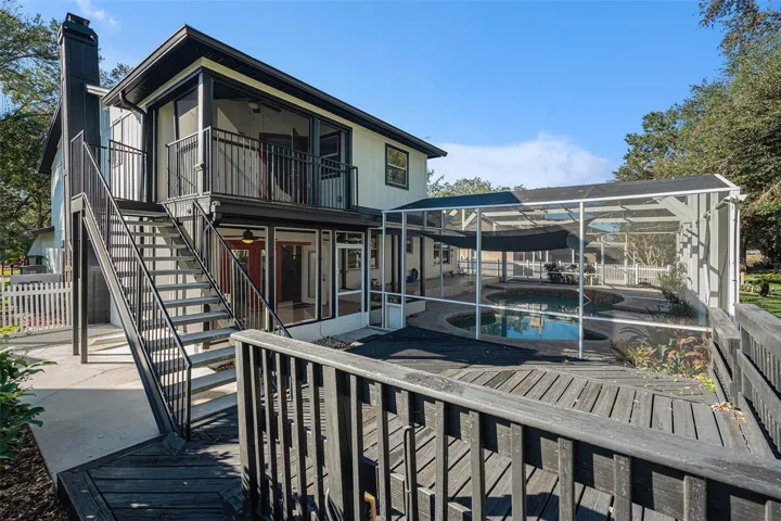 Entertainer's backyard