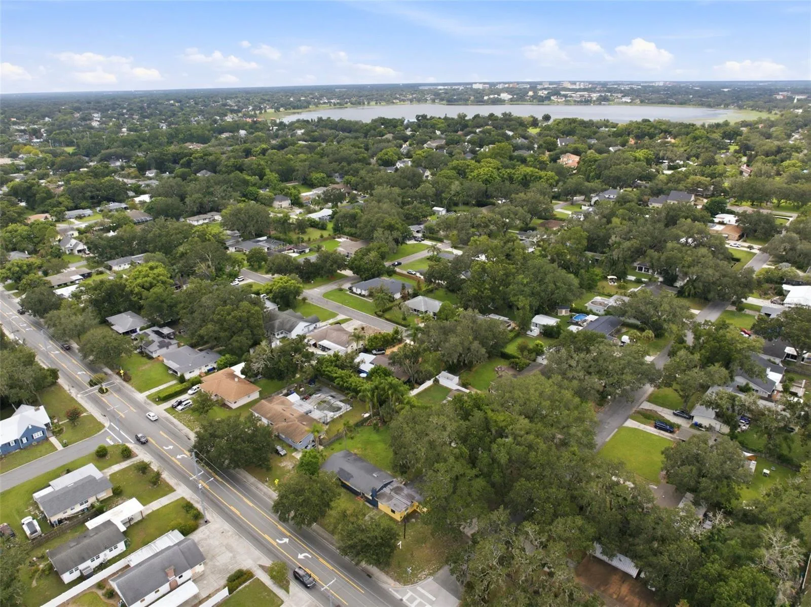 1410 E Edgewood Dr, Lakeland, Florida 33803 — photo 3