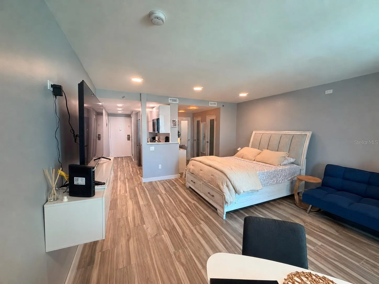 Dinette - living room area.