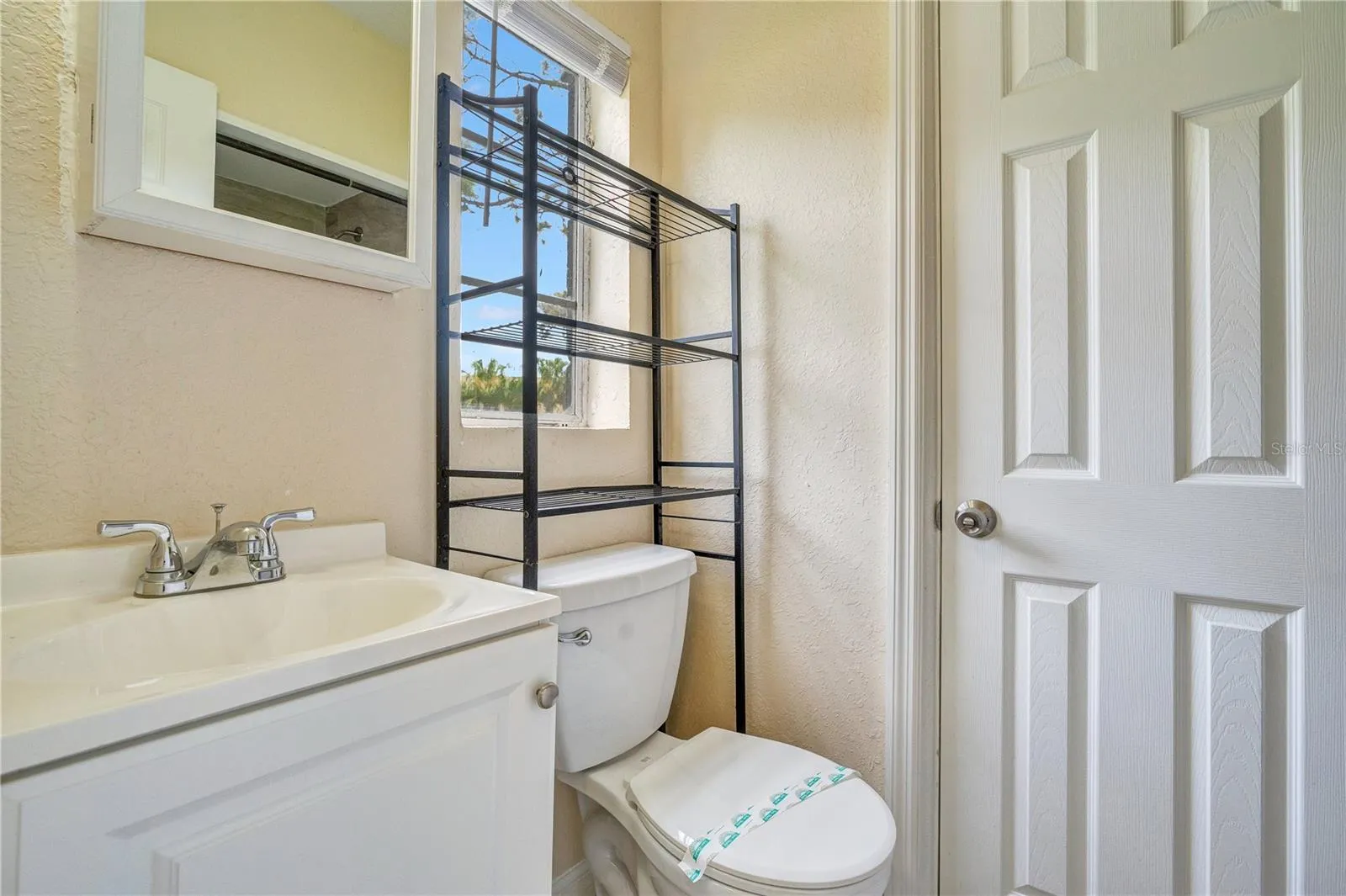 Second Floor Unit,Bathroom
