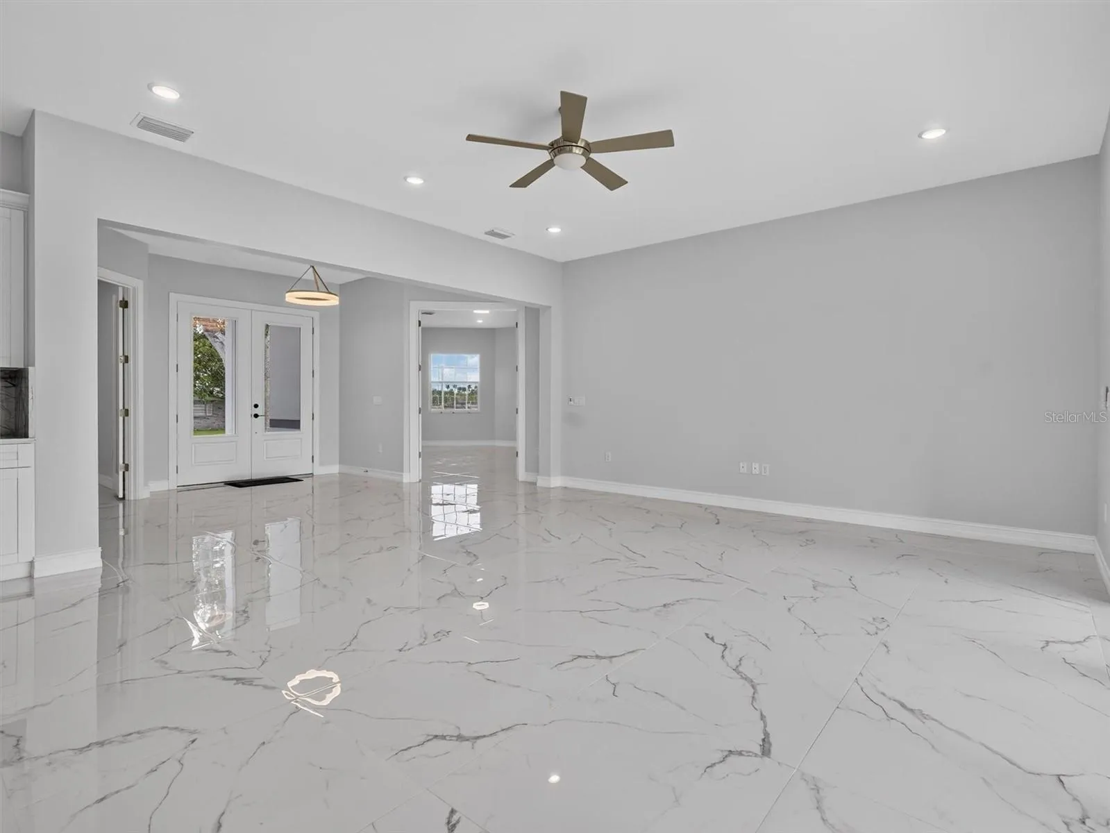 2302 Allen Dr, Plant City, Florida 33563 — photo 8