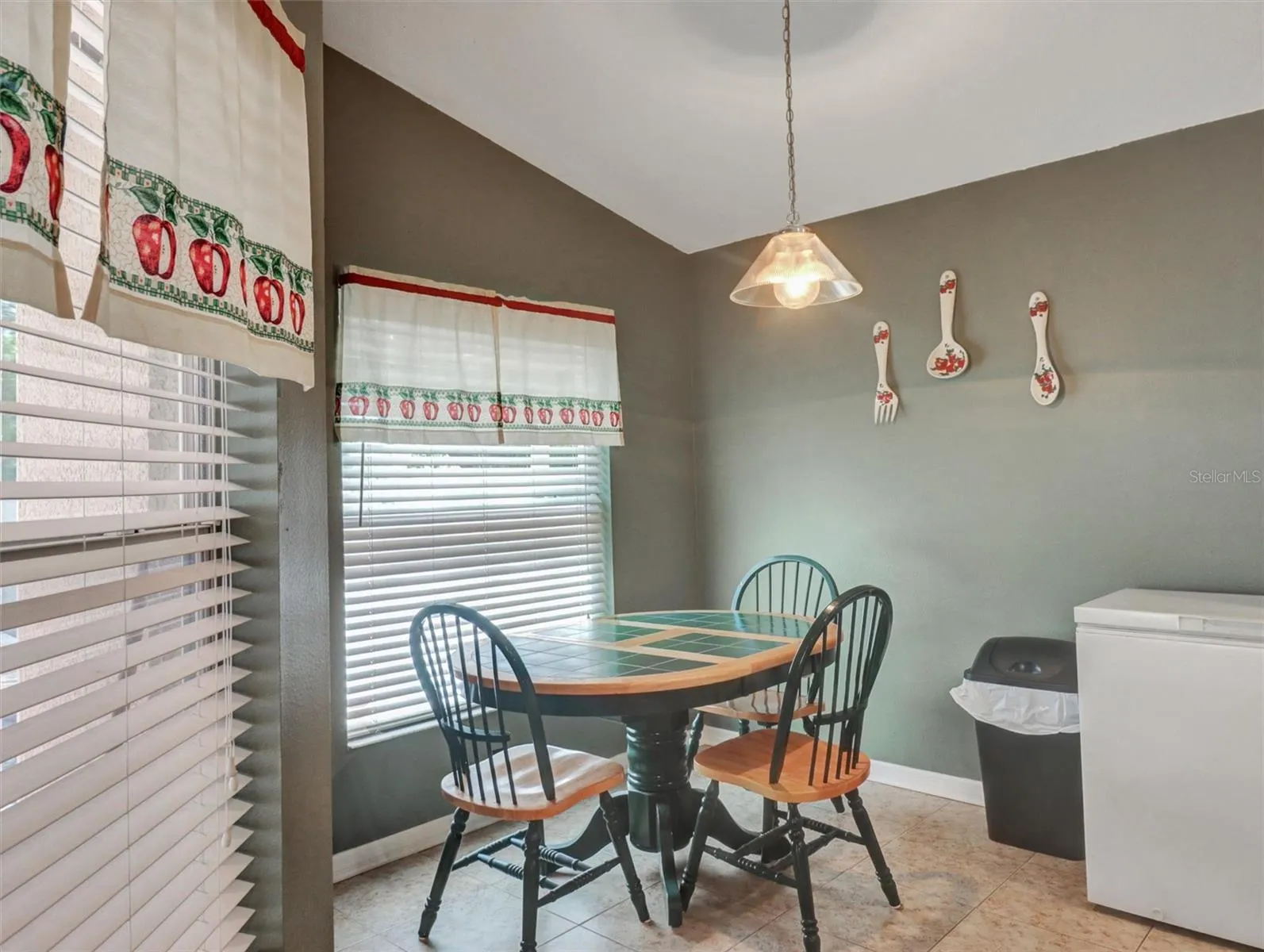 Eat in Kitchen