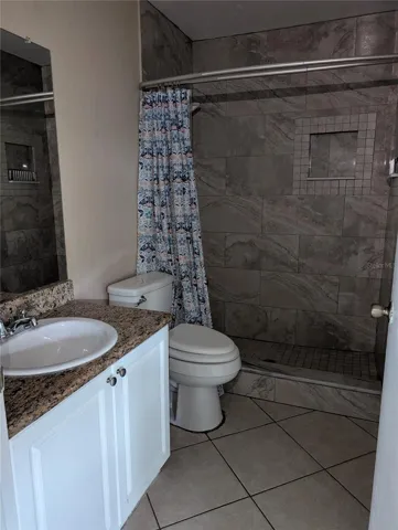 2nd Bathroom