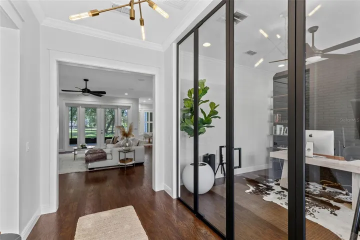 Foyer/Office