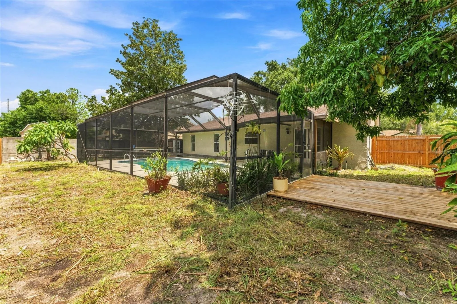 Spacious Backyard!