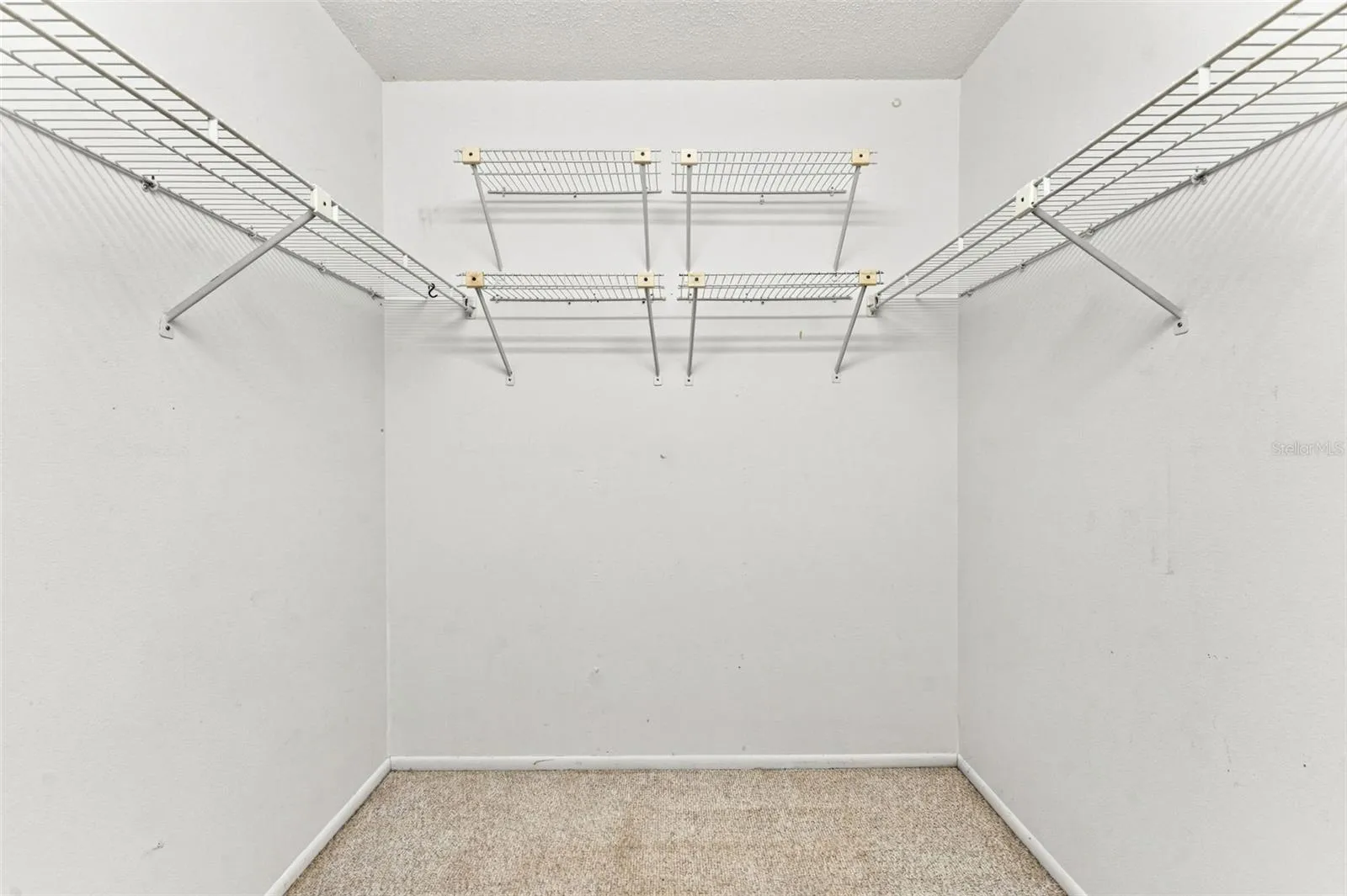 Walk In Closet - Primary