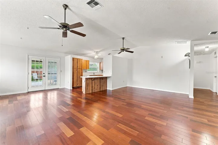Open Floor Plan!
