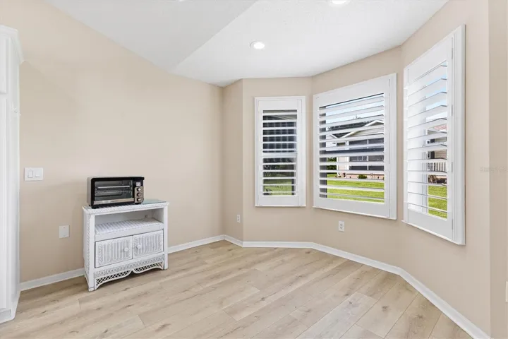 NEW PLANTATION SHUTTERS