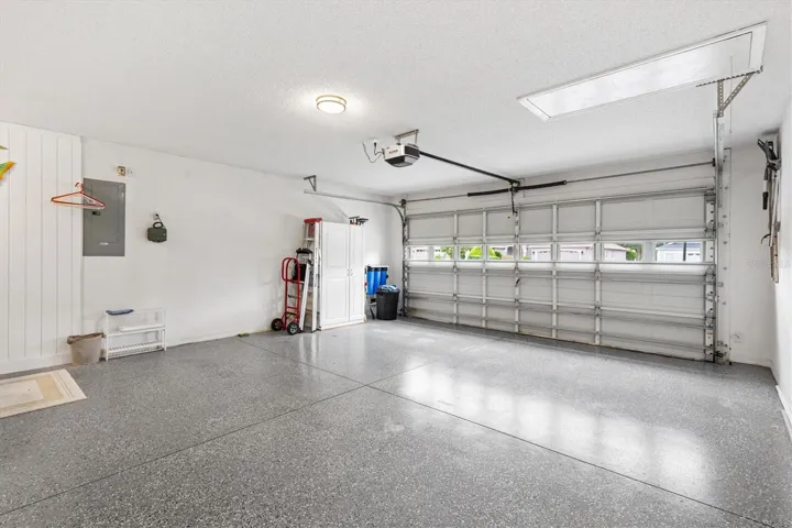 NEW EPOXY GARAGE FLOOR*NEW NOVA WATER FILTRATION SYSTEM*NEW GARAGE DOOR OPENER