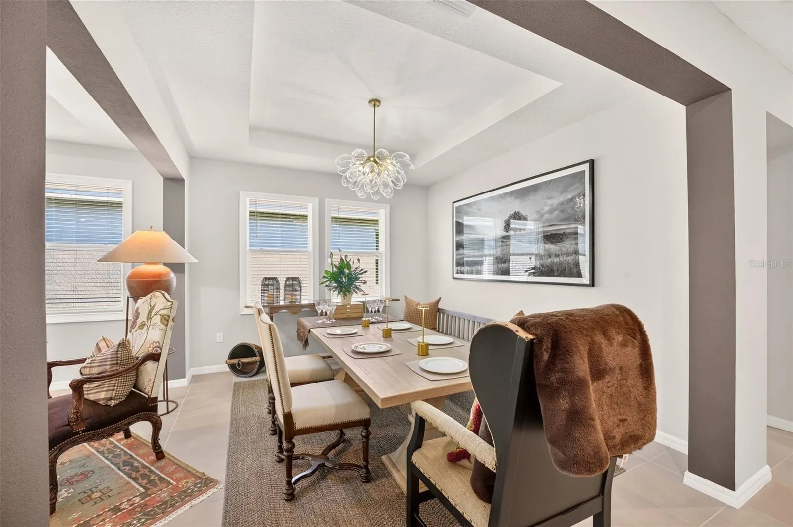 FORMAL DINING ROOM