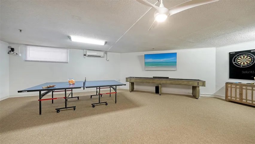 THIS SPACE ENJOYED 2 KING BEDS FOR THE GROWING FAMILY !