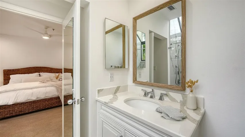 LOVELY VANITY W/ QUARTZ TOP