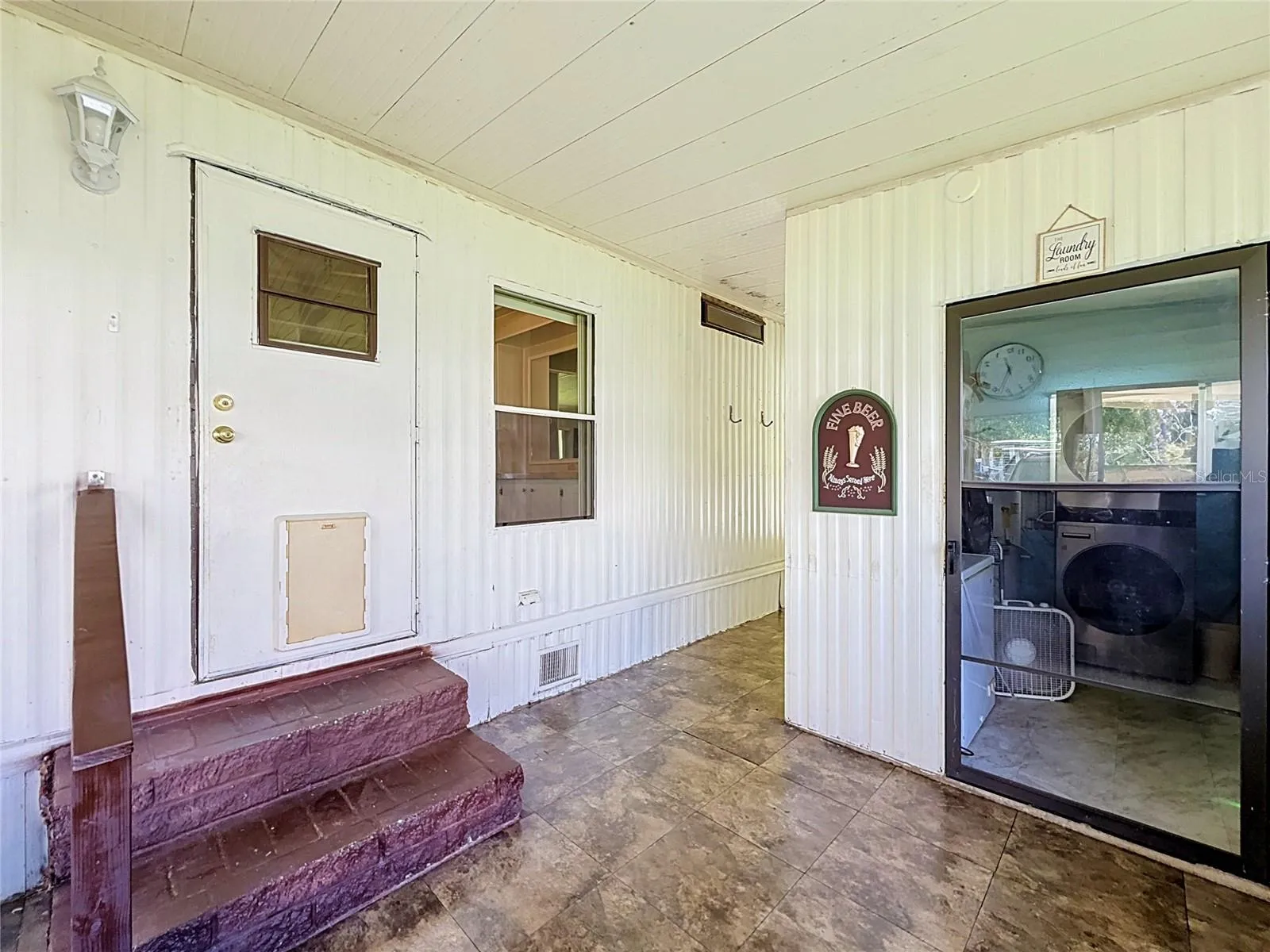 Entrance from Patio to Kitchen