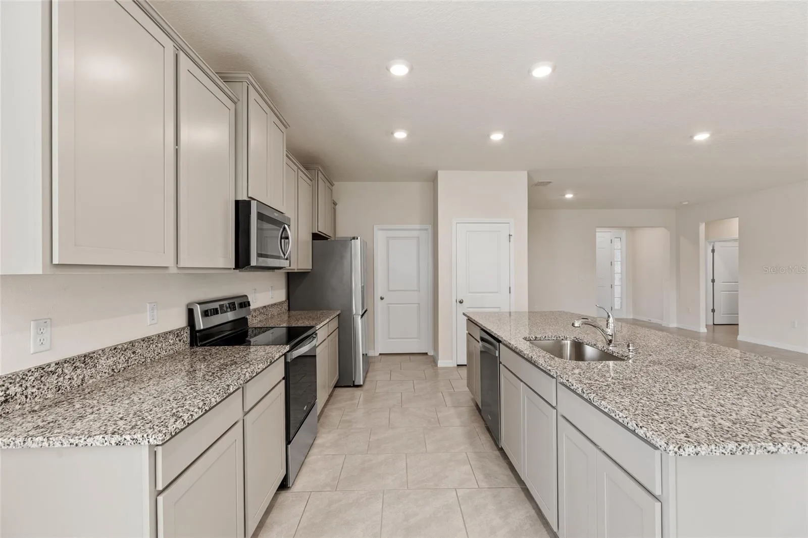 3504 Crescent Peak Way, Plant City, Florida 33565 — photo 13