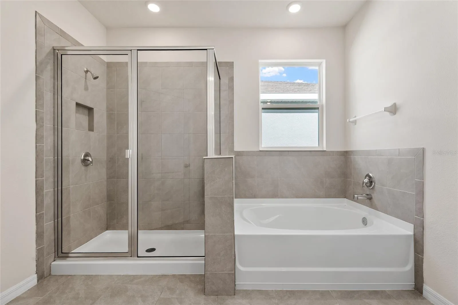 3504 Crescent Peak Way, Plant City, Florida 33565 — photo 10