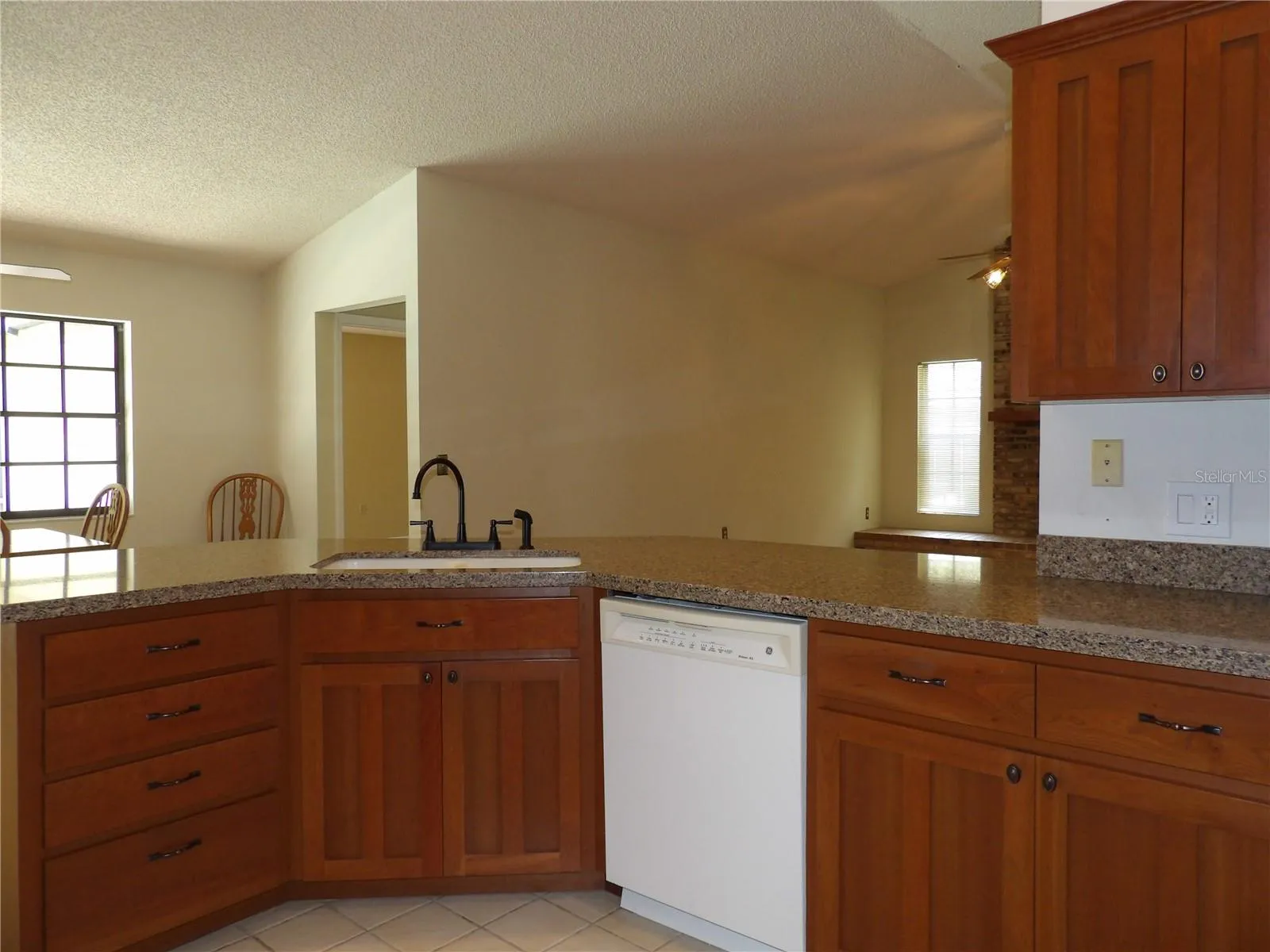 6282 Forestwood Dr E, Lakeland, Florida 33811 — photo 11