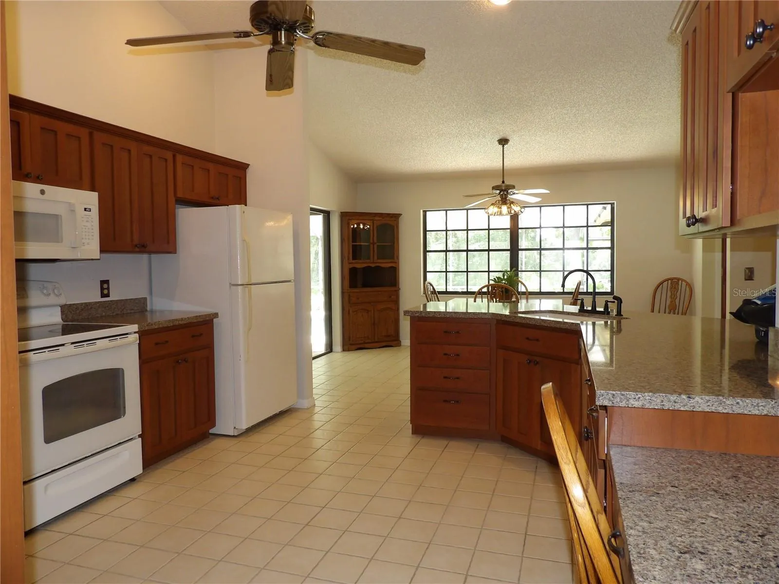 6282 Forestwood Dr E, Lakeland, Florida 33811 — photo 10