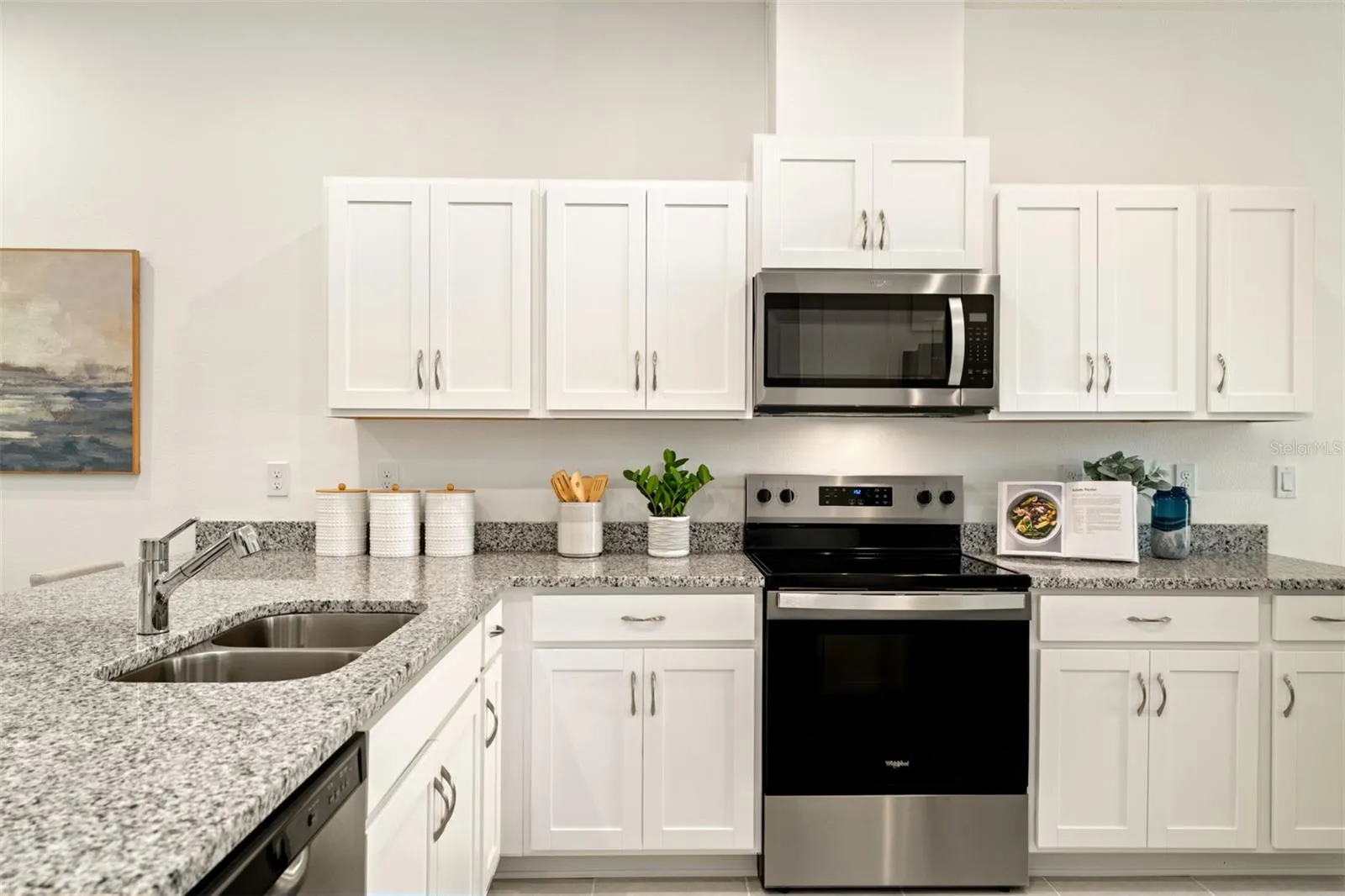 Rainwood Sofia Model Kitchen