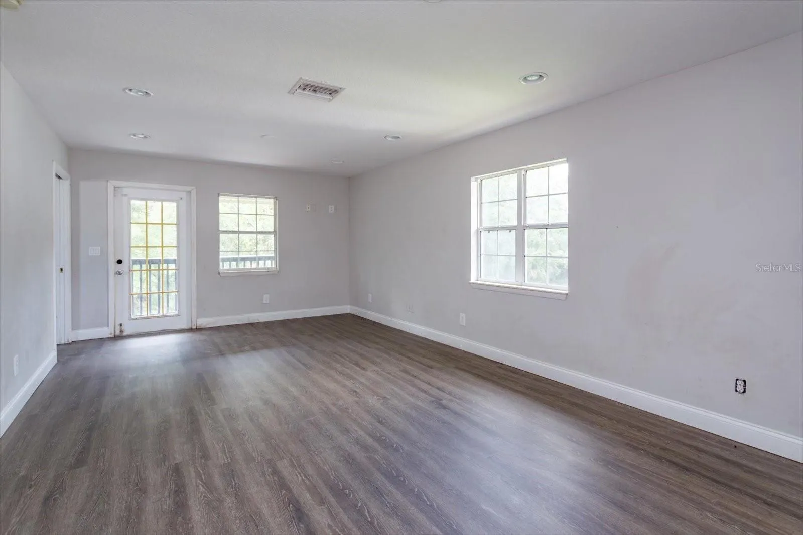 Upstairs 6th Bedroom