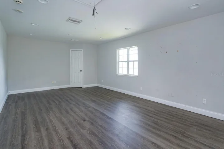 Upstairs 5th Bedroom