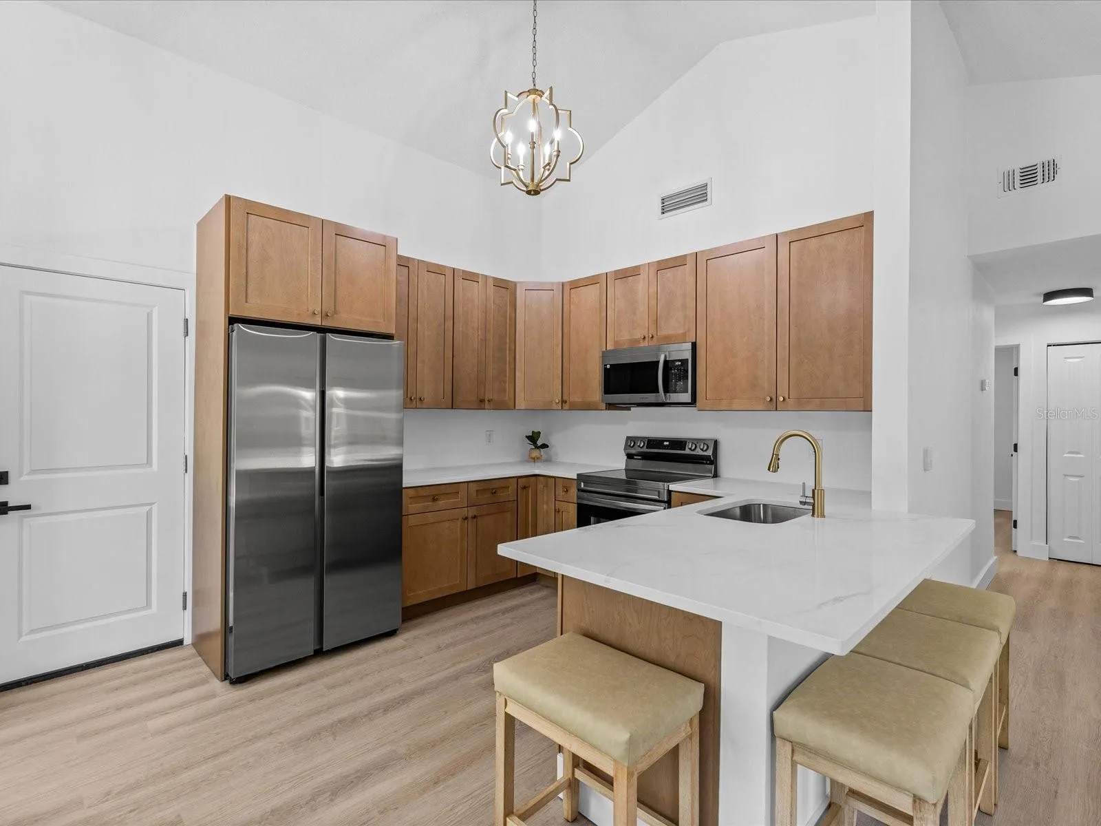 Brand New Custom All Wood Kitchen Cabinets