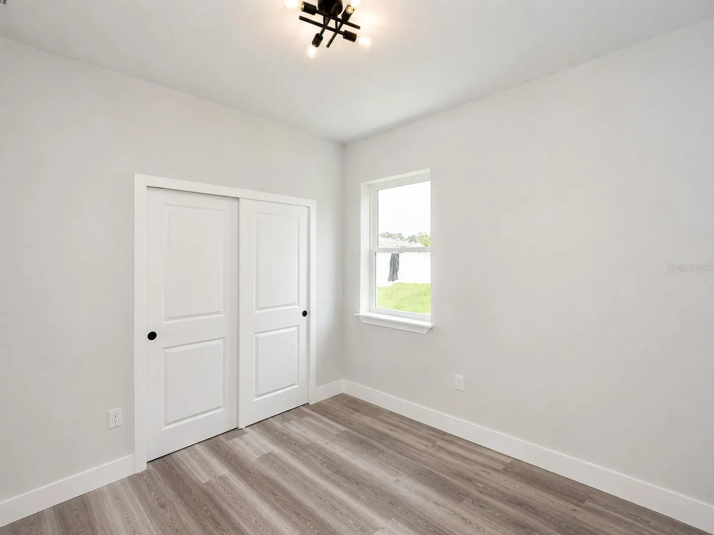 Comfortable secondary bedroom
