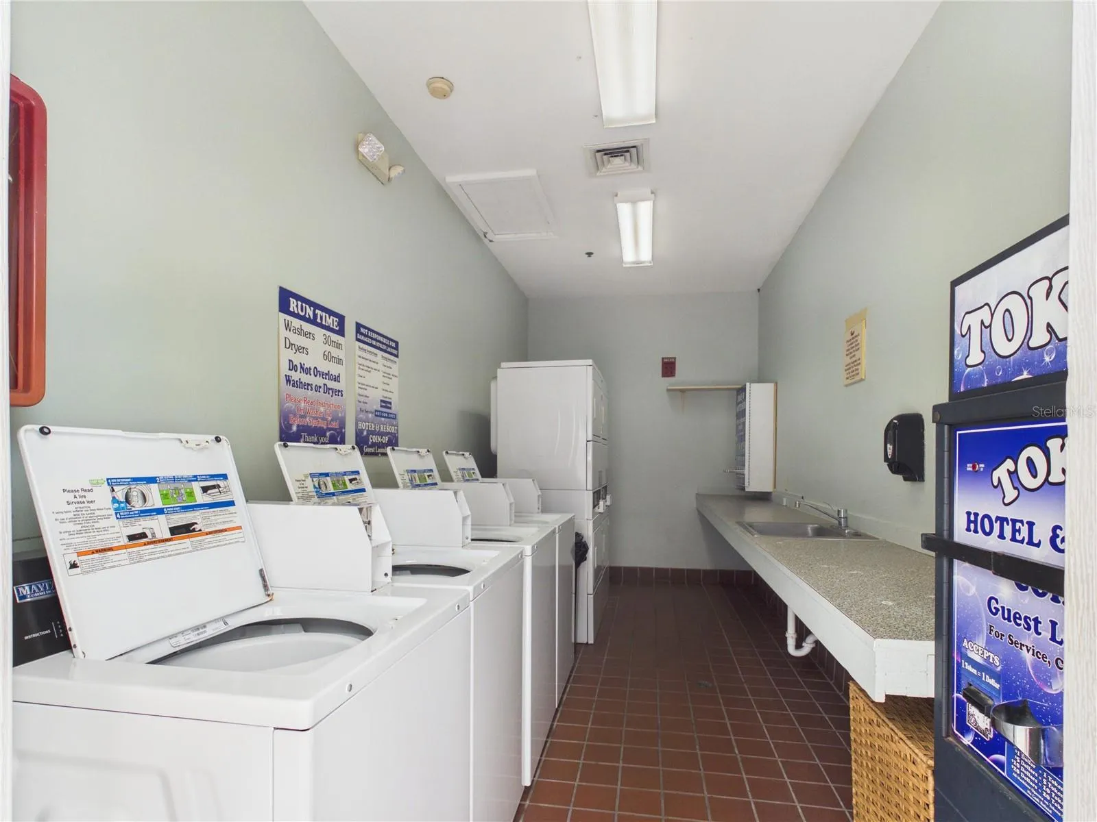 Coin Laundry