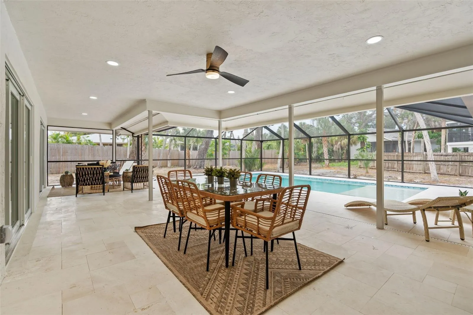 670 Venice Ln, Siesta Key, FL 34242