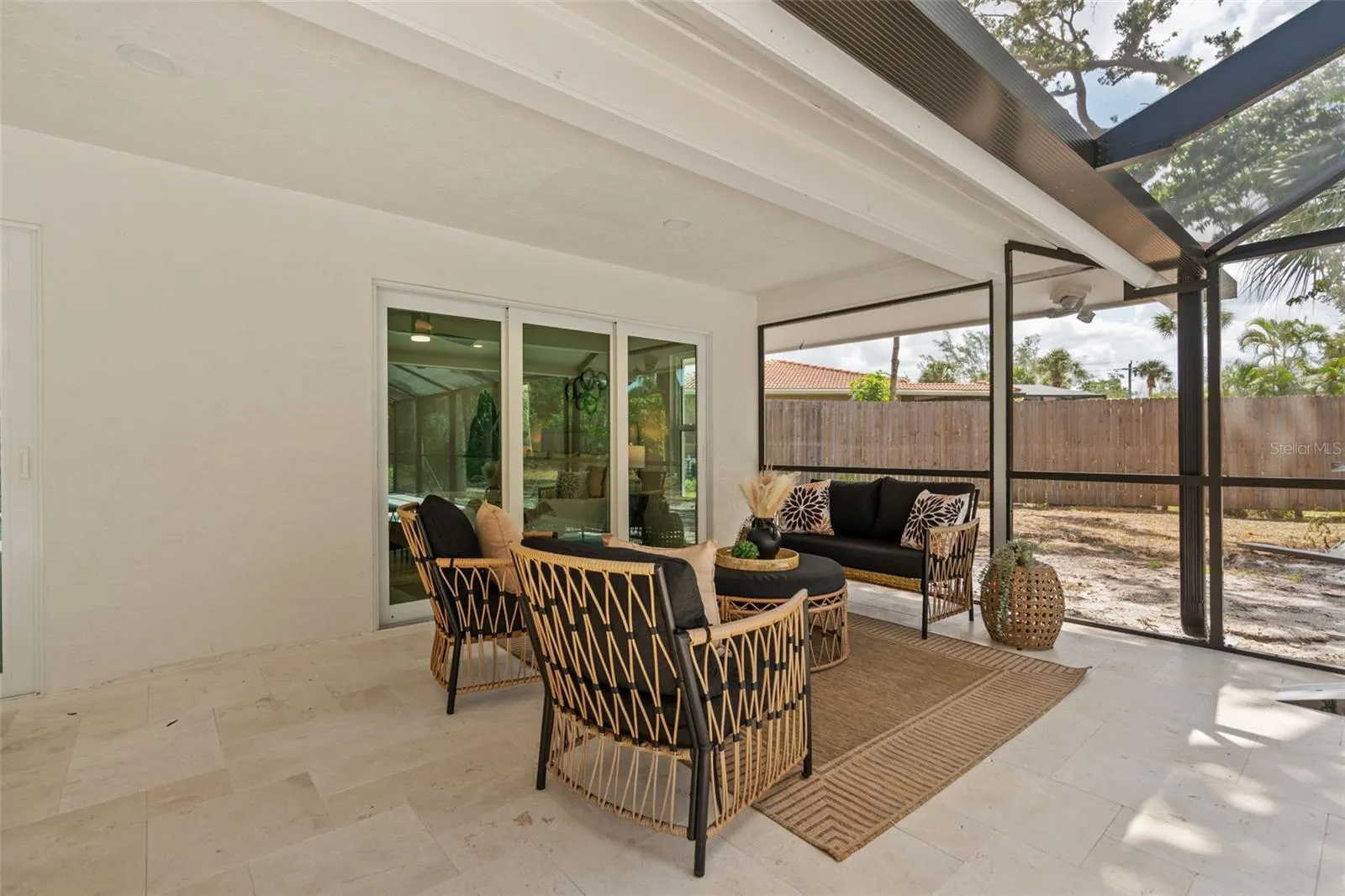 670 Venice Ln, Siesta Key, FL 34242