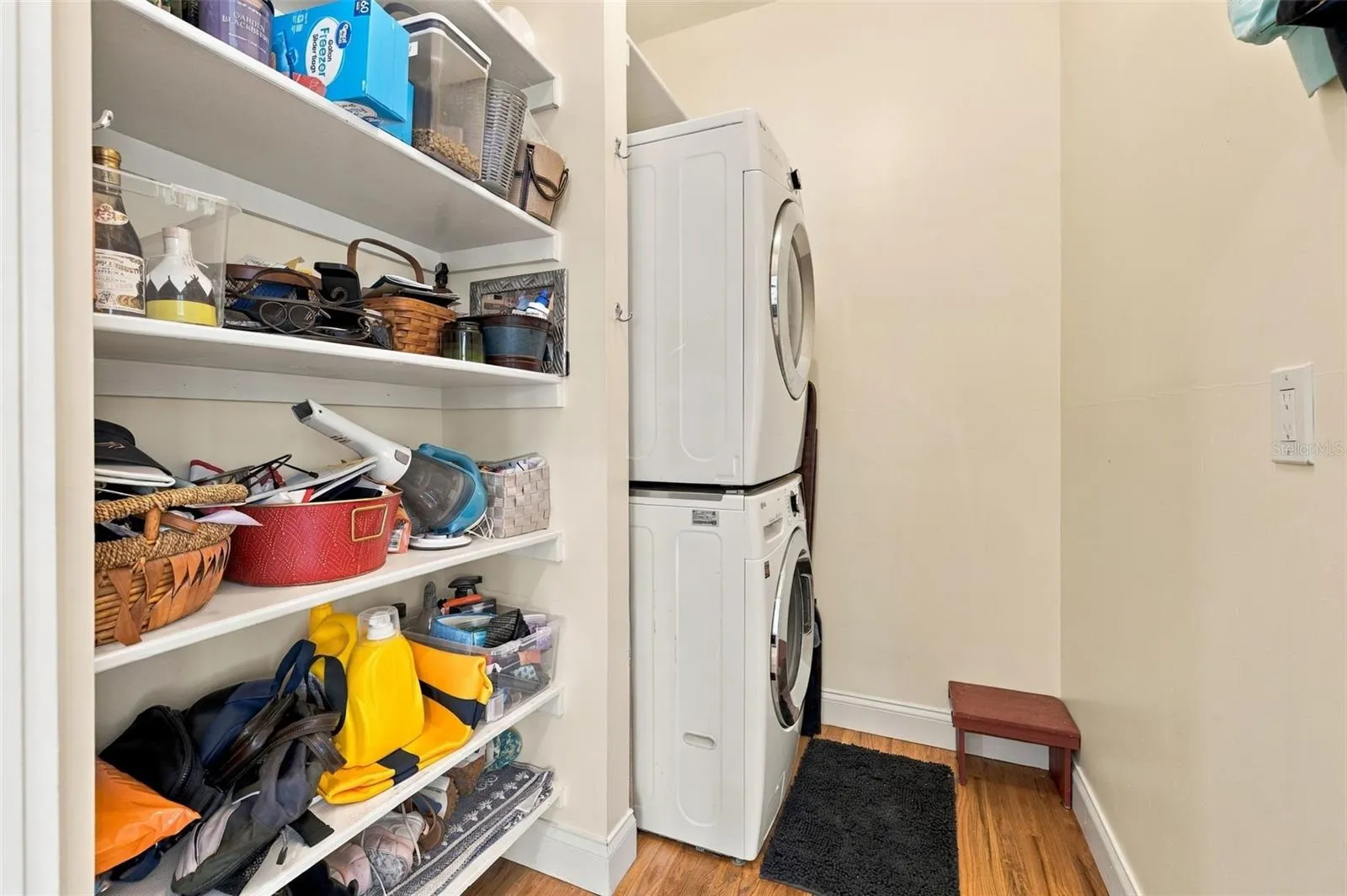 Laundry &amp; Pantry