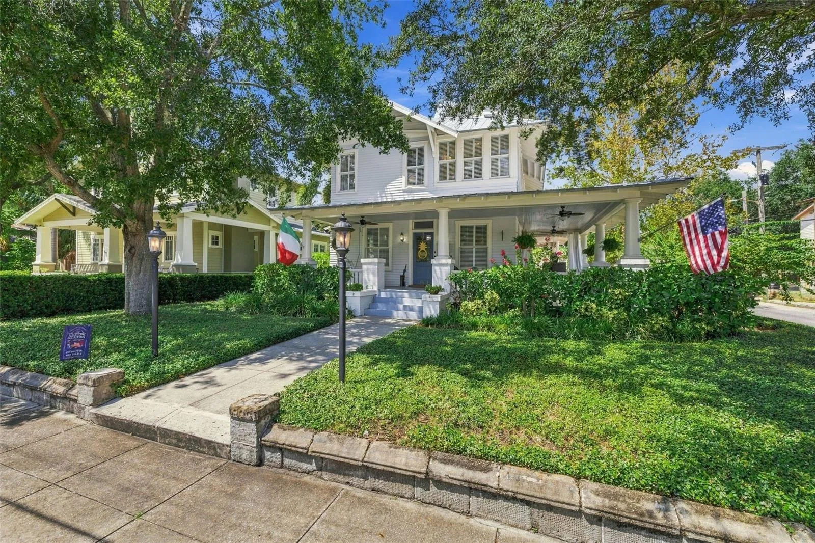 Exterior - side walks through neighborhood