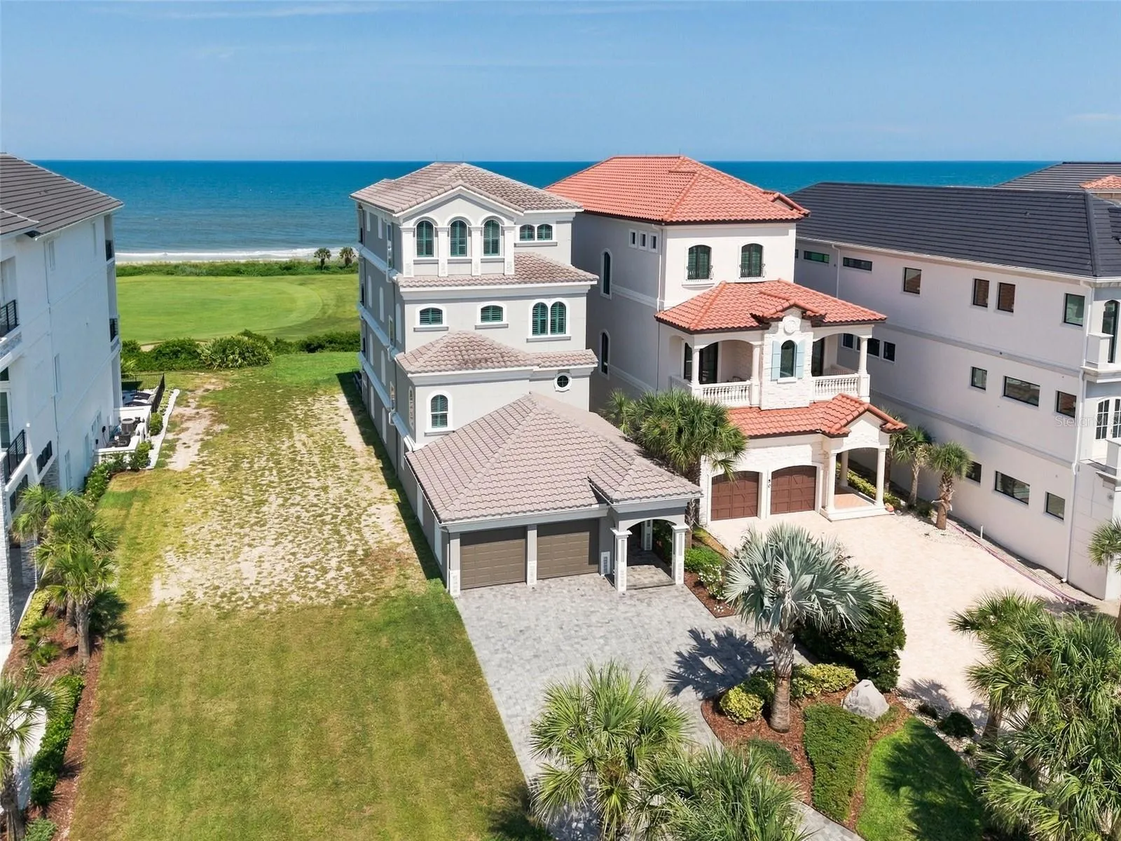 DIRECT OCEAN AND 9TH HOLE OF THE GOLF COURSE