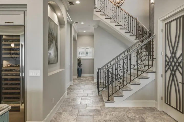 TO 2ND FLOOR - 4 GUEST ENSUITES