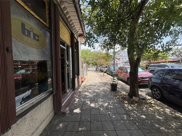Ponce de Leon Avenue is San Juan's 'main street' with bus stops one block away.