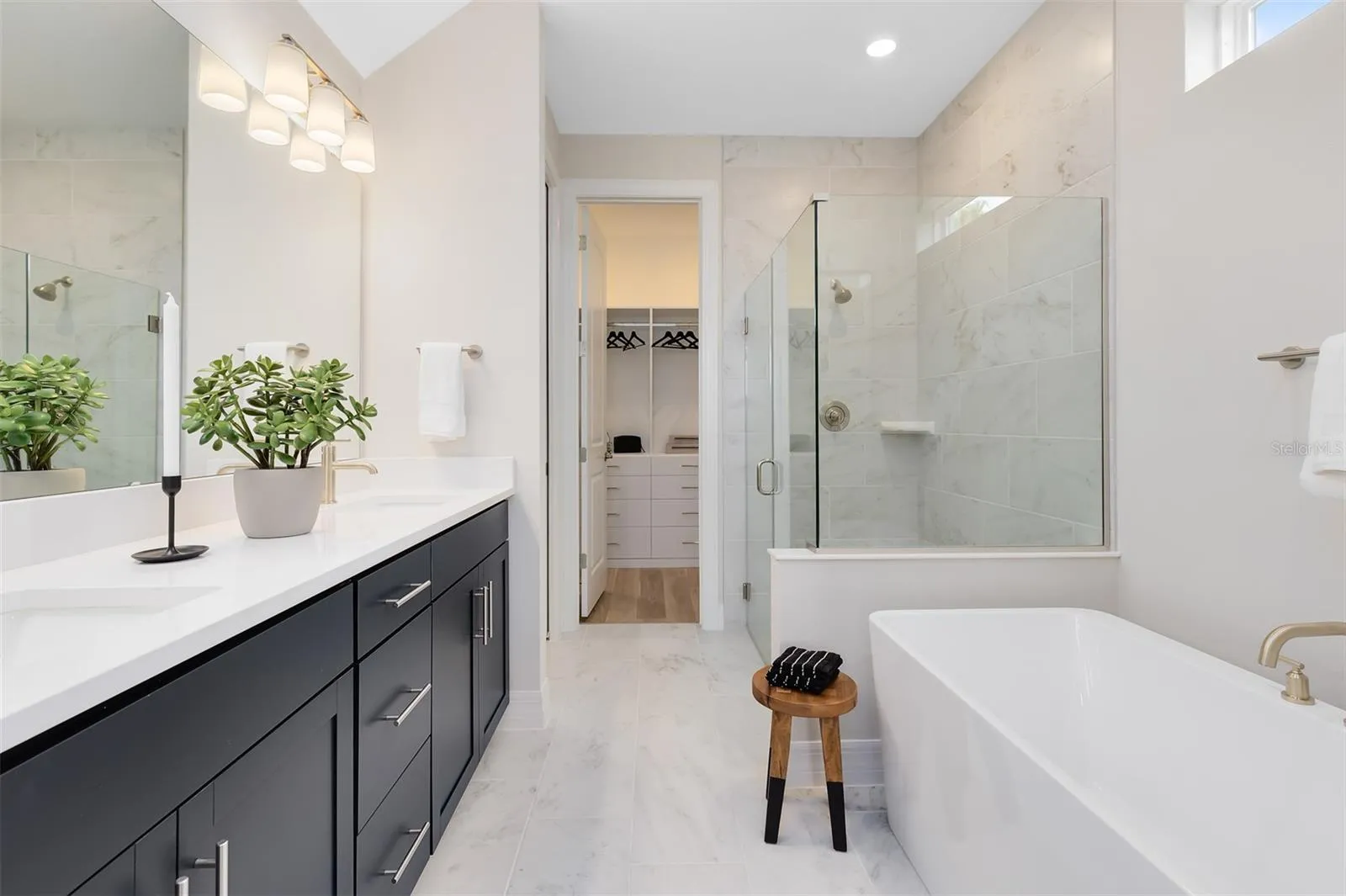 Model Home Design Only. Pictures and furnishings are for illustrative purposes only. Elevations, colors and options may vary. Furniture is for model home staging only.