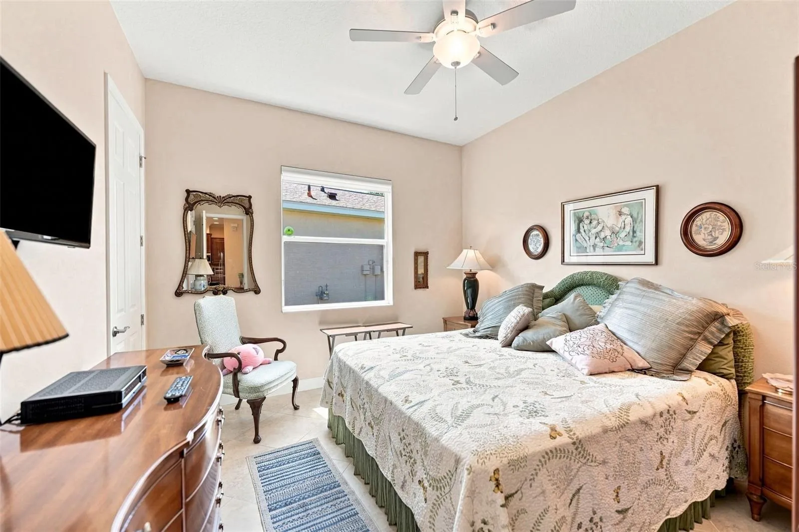 2nd Bedroom
