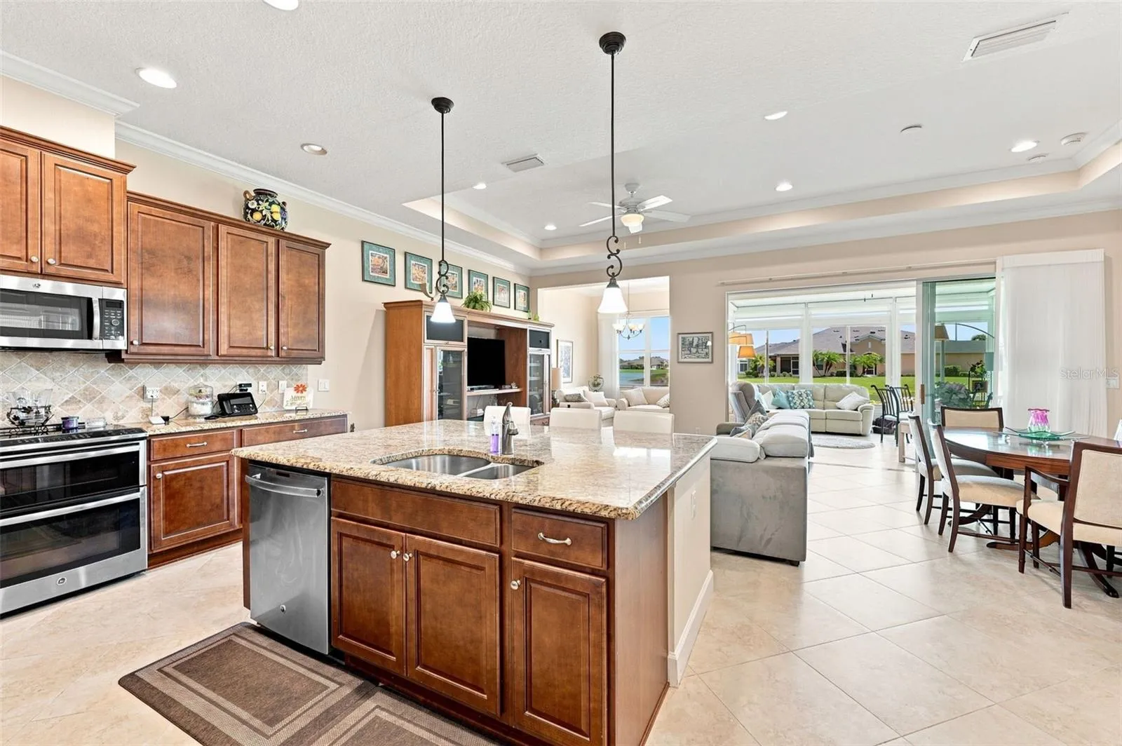 Large open Kitchen