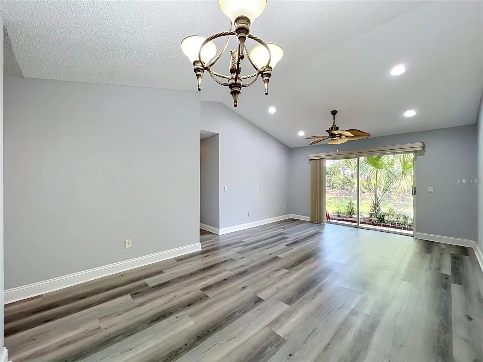 Living/Dining room