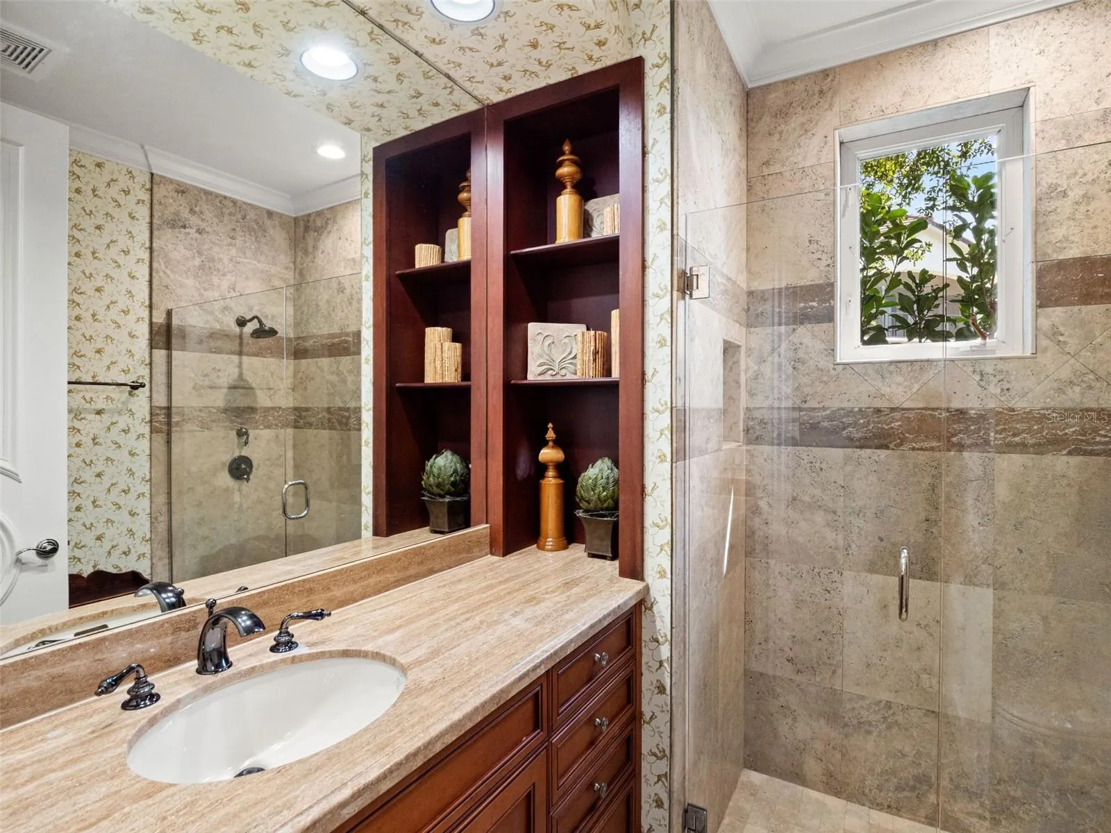 Full Bath 5 for Bedroom 5 (1 Full Bath downstairs of Guest House