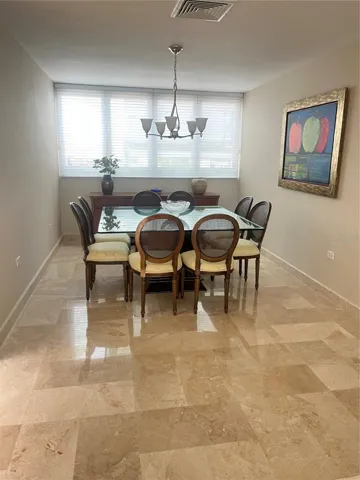 virtually staged - dining area
