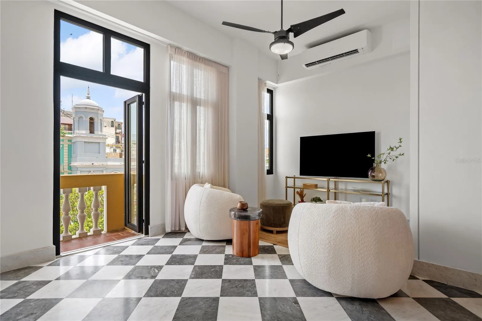 Edificio Plaza 302 | Living Area