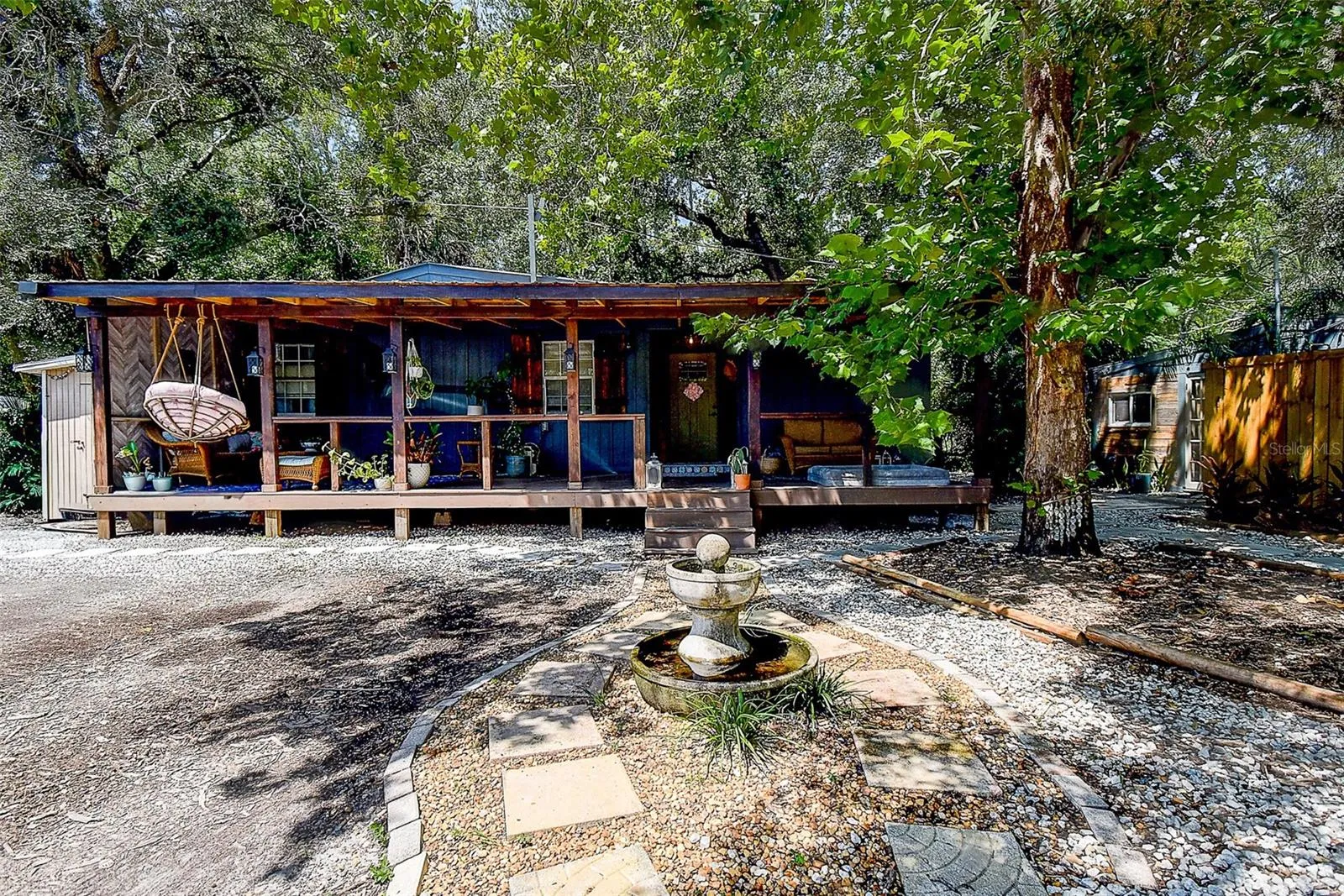 1st House - 2BR/2BA 1107sqft living