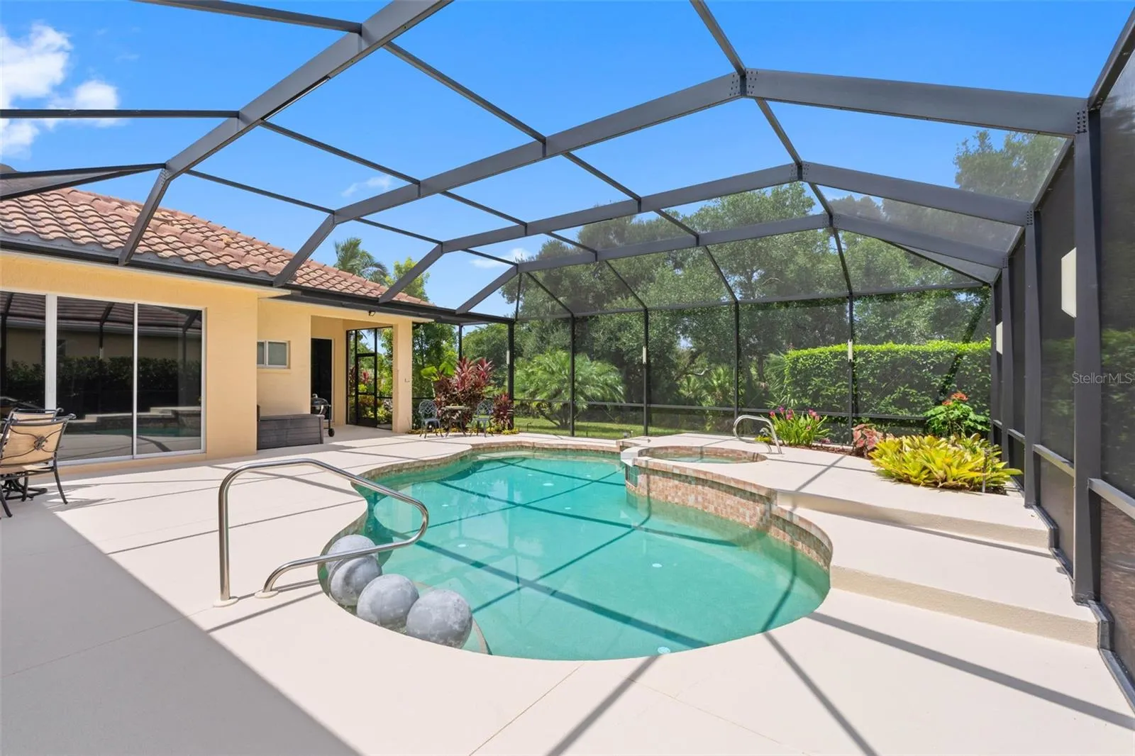 Pool/Spa View
